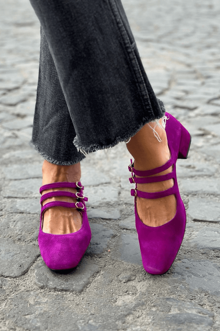 BALLERINA CON CINTURINES