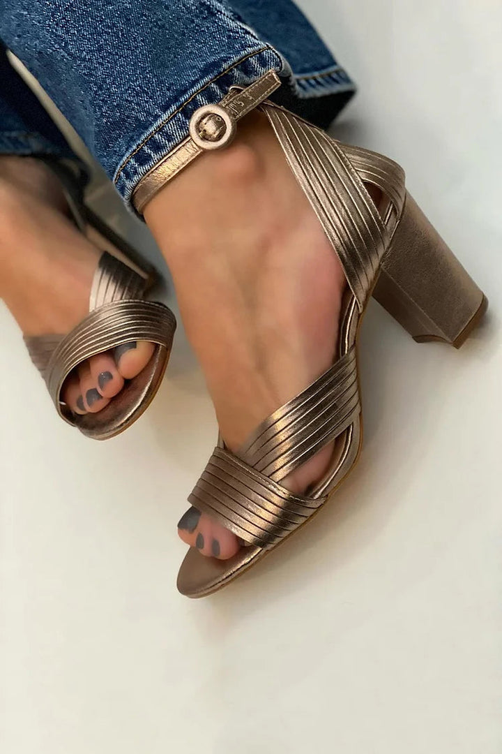 SANDALIAS ELEGANTES DE TIRA