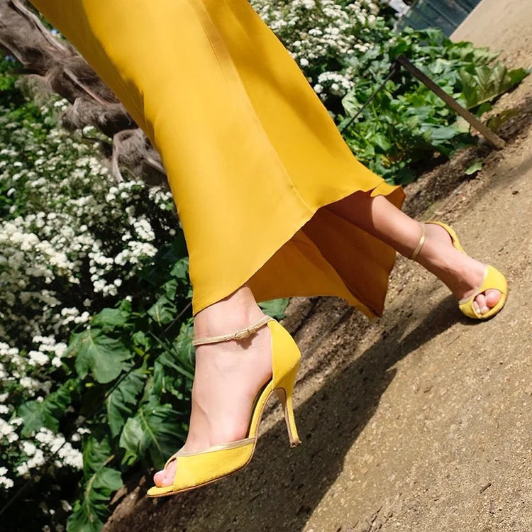 SANDALIAS DE TACÓN ALTO