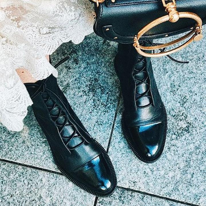 Gabriela | Botas De Cuero Sintético Negro De Alta Calidad